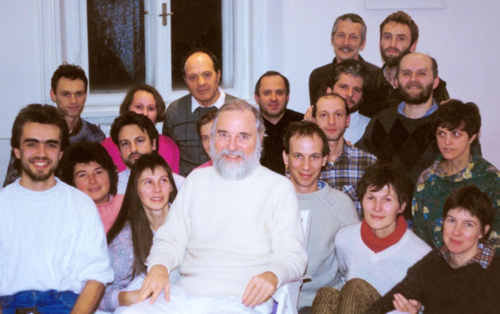 Charles Berner et un groupe après un séminaire en Slovénie, 1994